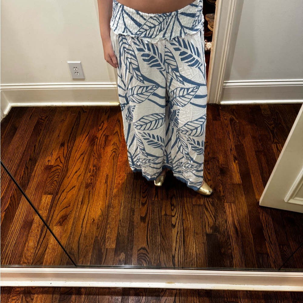 Blue Leaf Print Women’s Bottoms